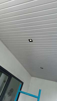 Faux plafond en PVC image 8