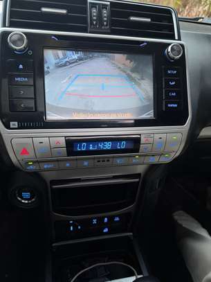 Toyota prado image 8