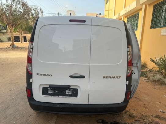 Renault image 2