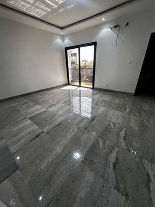 APPARTEMENT HAUT STANDING À NGOR image 3