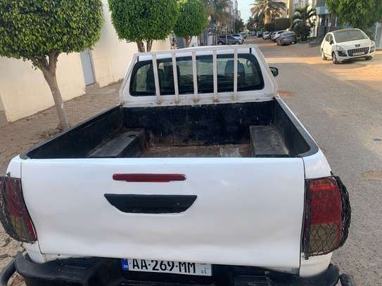 Toyota hilux 2017 image 3