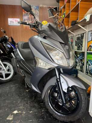 SYM GTS Année 2017 avec CMC image 4