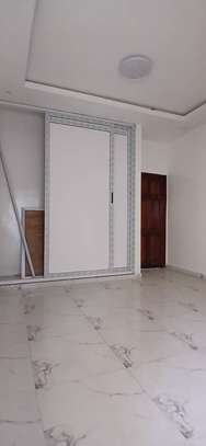 Appartements F3 à louer à zone A image 7