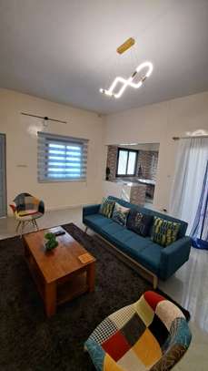 STUDIO (PETITE VILLA) MEUBLE A SAINT-LOUIS NGALLELE image 3