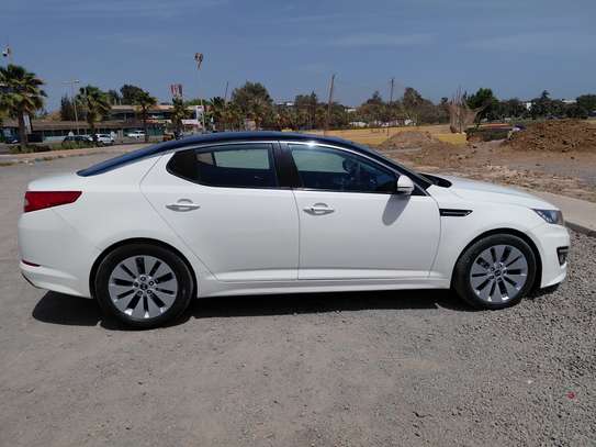 Kia Optima K5 berline blanche image 1