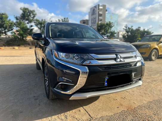 Mitsubishi Outlander 2018 image 2