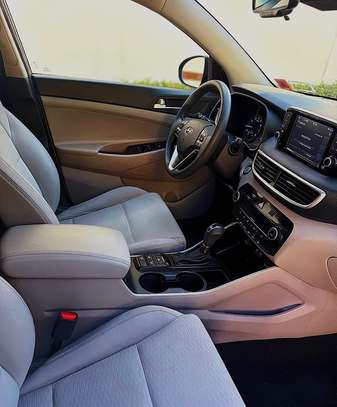 Hyundai Tucson SEL image 4