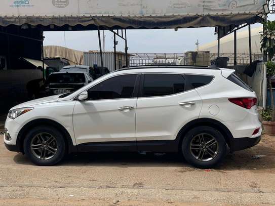 Hyundai Santa Fe Sport 2017 image 2