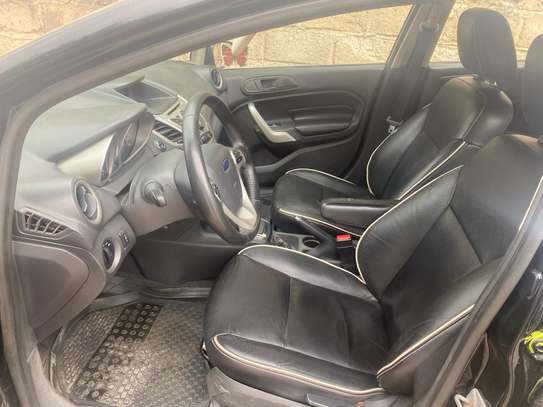 FORD FIESTA image 4