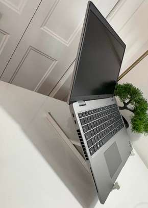 Dell Latitude 5540 - vPRO i7 13th Gen|32 Go RAM| 512 Go SSD image 2