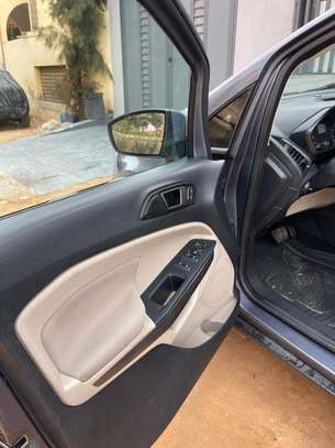 Ford Escort image 2