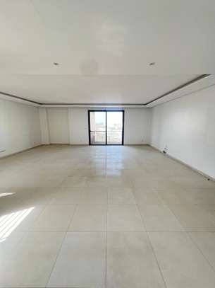 Appartement   F4 à louer au point e image 3