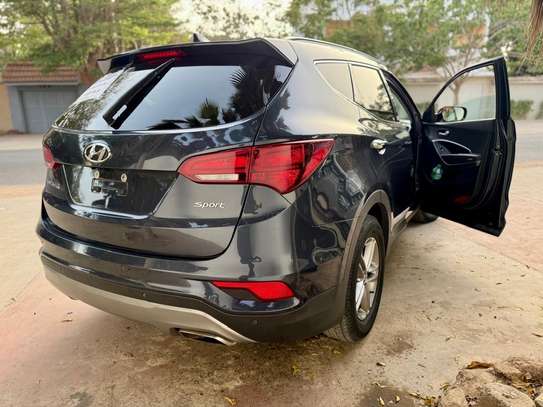 Hyundai Santa fe 2017 image 6