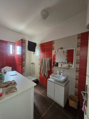 Villa F6 R+1 avec Jardin et Piscine- Cité Africa image 13