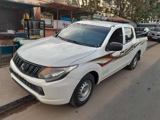 MITSUBISHI L200 2018 image 3