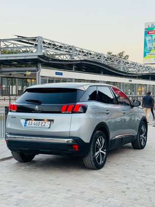 Peugeot 3008 2019 image 4
