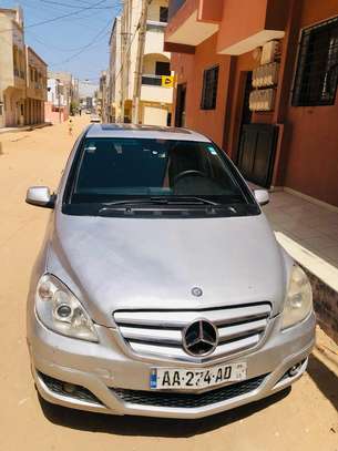 Belle voiture image 3