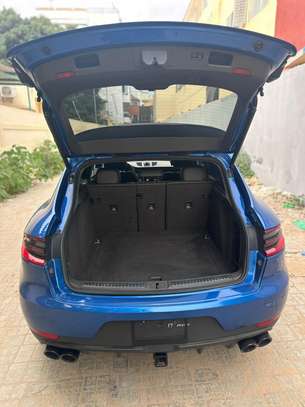 Porsche Maccan image 7