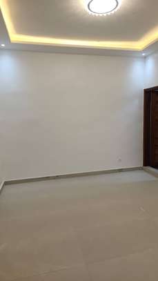 Appartement f3 à louer aux Almadies image 7