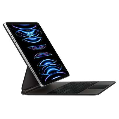 IPAD PRO 12.9 5e GENERATION + MAGIC KEYBOARD image 1