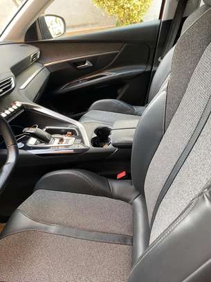 Peugeot 3008 image 3