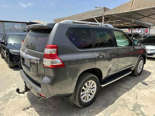 Toyota land Cruiser image 8