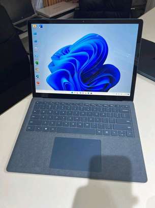 Surface  laptop 3 image 2