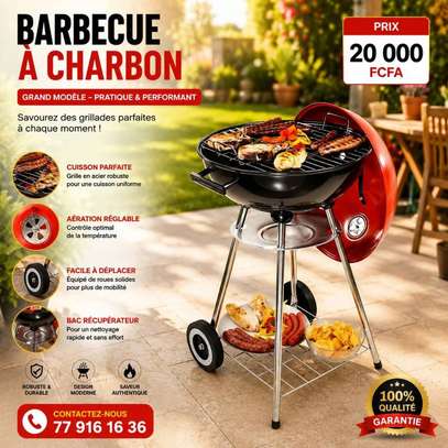 Barbecue charbon mobile avec couvercle ventilé et étagères image 5