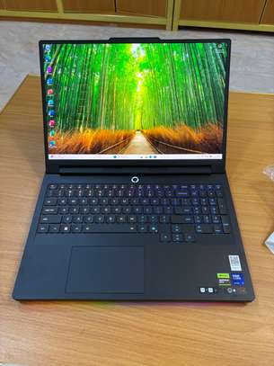 Lenovo Légion Pro 7i Ultra 9 ram32Go disk 1To RTX 5080 16Go image 1