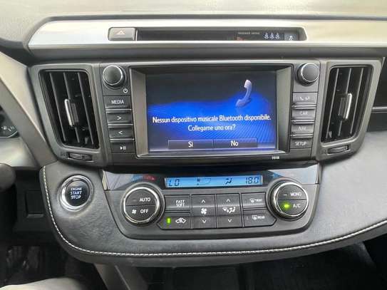 TOYOTA RAV4 4/2 ,2017 image 12