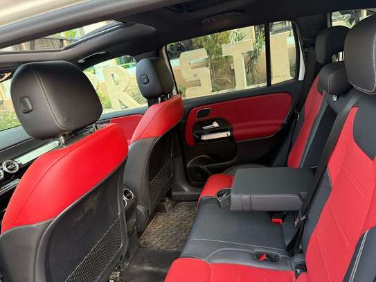 Mercedes GLB 250 2021 image 10