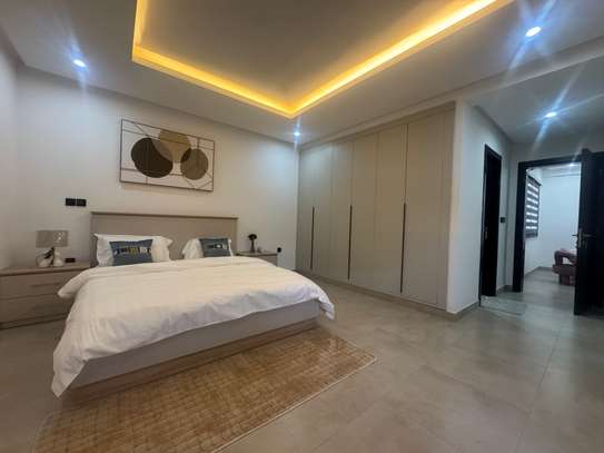 Appartement Meublé F4 à louer à fan résidence image 9