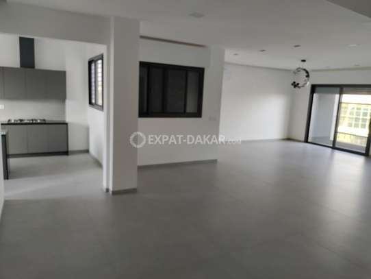 Magnifique duplex à louer aux Almadies image 4