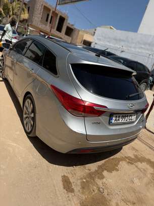 Hyundai I40 2012 image 1