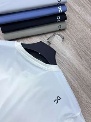 ON Running T-shirt technique respirant S à XL image 3