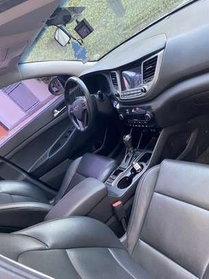 Hyundai Tucson image 8