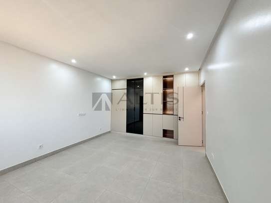 APPARTEMENT À LOUER AU POINT E image 4