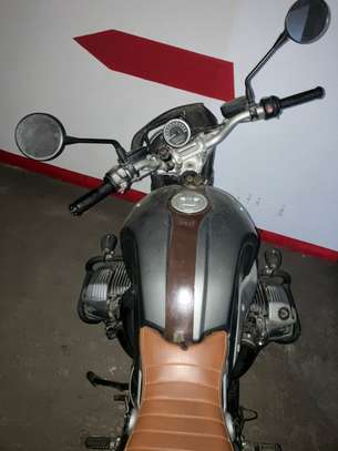 Motocycle image 5