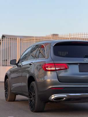 Mercedez-Benz GLC 300 année 2017 image 15