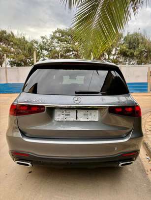 Mercedes benz GLS image 2