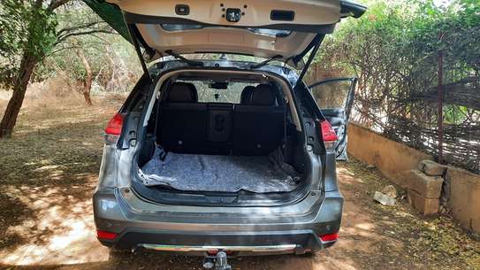 NISSAN X-TRAIL 4X4  7PL image 8