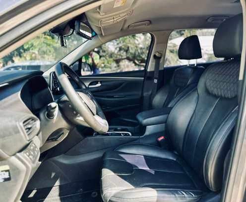 HYUNDAI  SANTAFE   2019 image 5