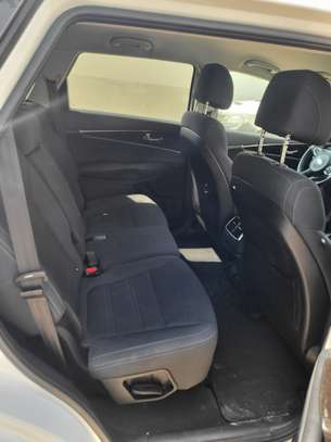 Kia sorento 2017 image 9