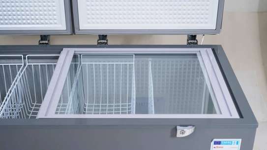 CONGÉLATEUR 600LITRES ASTECH HORIZONTAL GRIS image 3
