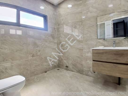 Ref_2915_SEY Duplex à louer à Mermoz image 11