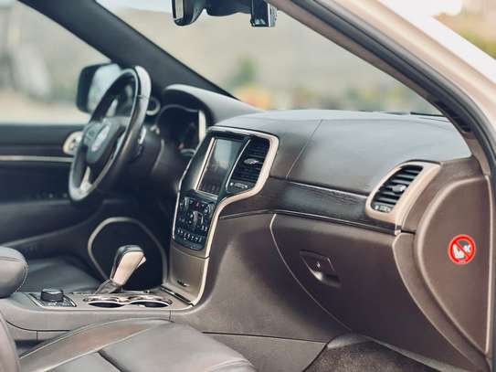 JEPP GRAND CHEROKEE LIMITED image 7