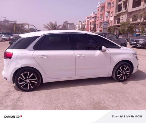 CITROEN C4 2019 image 6