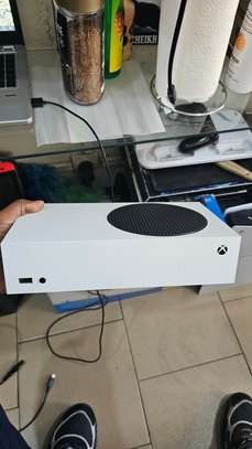 Xbox Series S + fc25 image 1