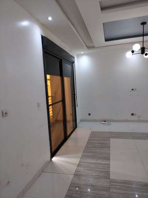 Appartement 3 chambres Salon à louer image 6