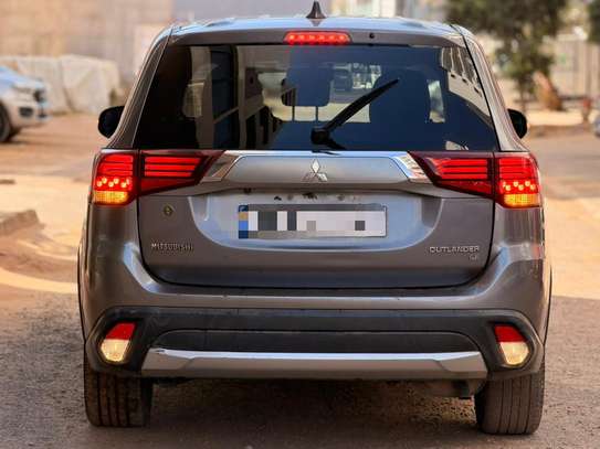 Mitsubishi outlander 2018 image 5